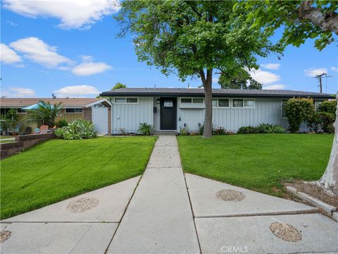 Photo of 10813 First Avenue, Whittier, CA 90603 (MLS # DW26069118)