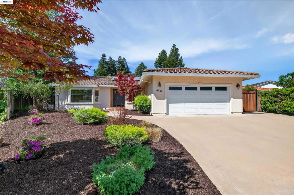Photo of 4849 Smith Gate Ct Ct, Pleasanton, CA 94566 (MLS # 41128880)