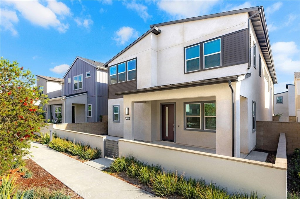 568 Mulligan, Irvine CA 92618