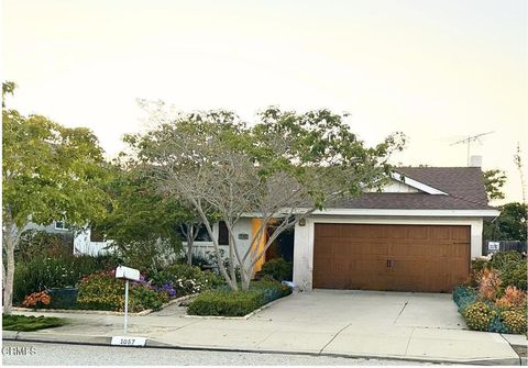 Photo of 1057 Offshore Street, Oxnard, CA 93035 (MLS # V1-36328)