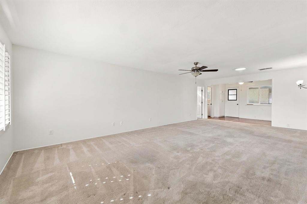 910 La Fiesta Lane