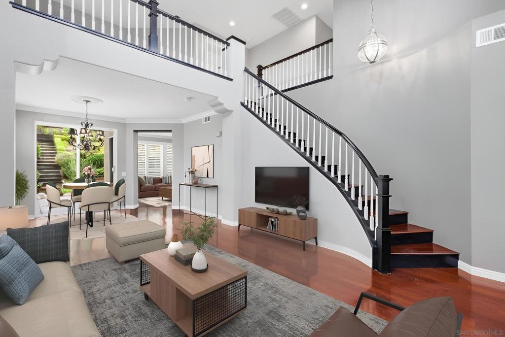 4168 Calle Isabelino