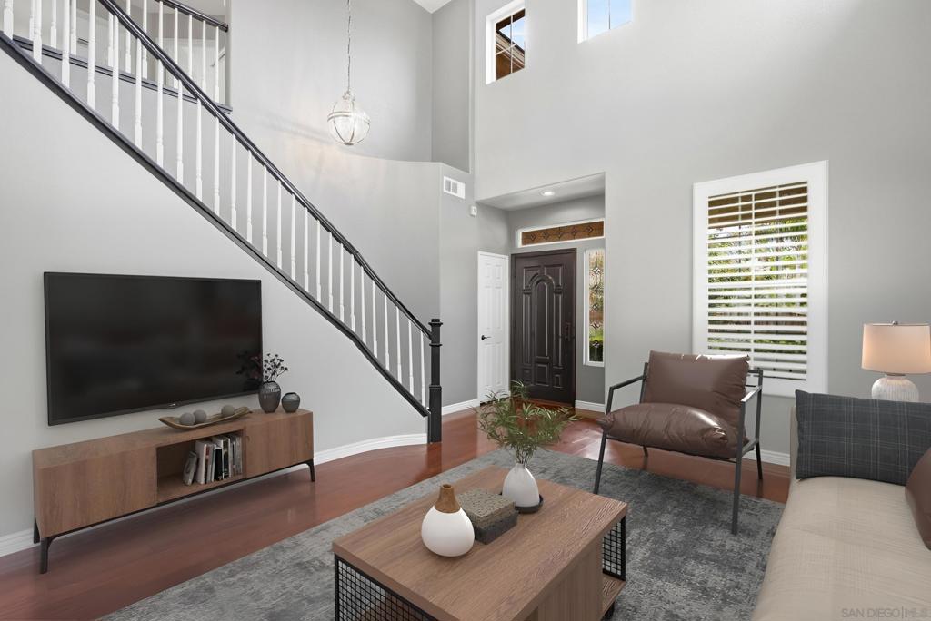 4168 Calle Isabelino