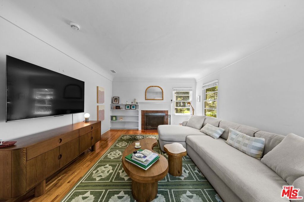 Photo of 1340 Grant Street, Santa Monica, CA 90405 (MLS # 26690109)