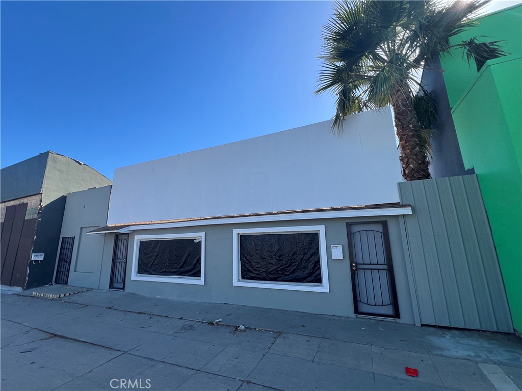 5725 Lankershim