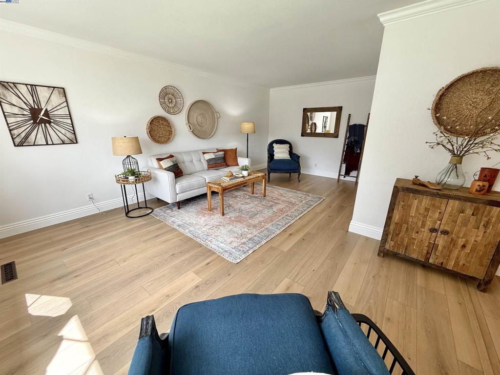 CASTRO VALLEY - Residential