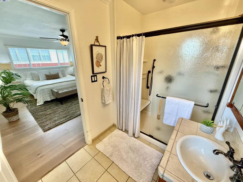 CASTRO VALLEY - Residential