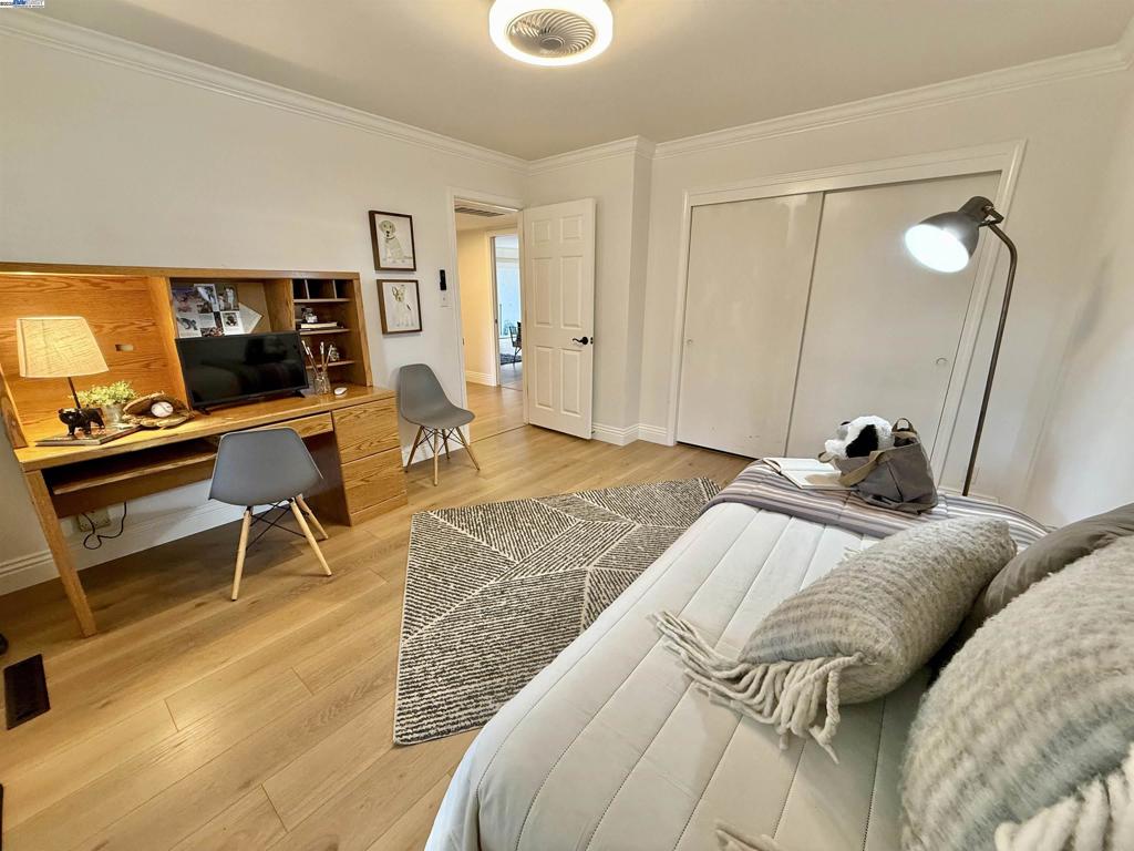 CASTRO VALLEY - Residential