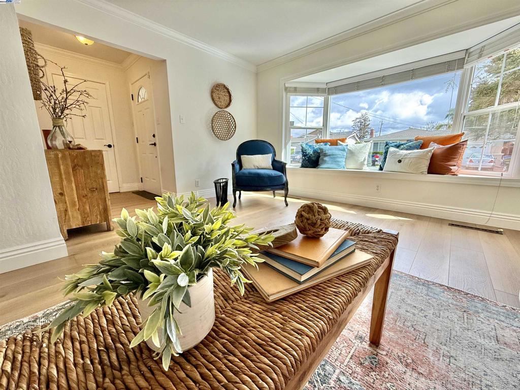 CASTRO VALLEY - Residential