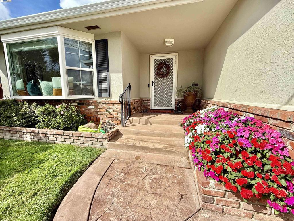 CASTRO VALLEY - Residential