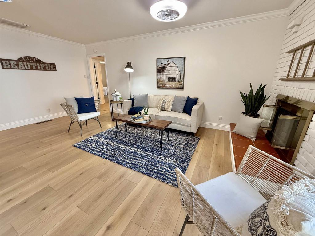 CASTRO VALLEY - Residential