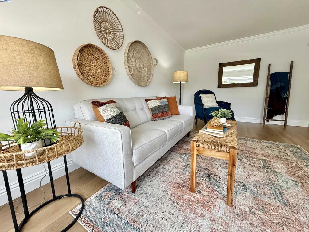 CASTRO VALLEY - Residential