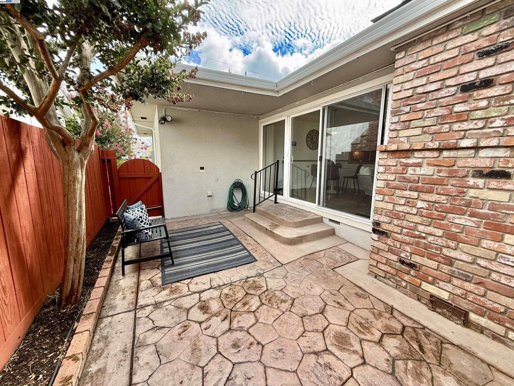 CASTRO VALLEY - Residential