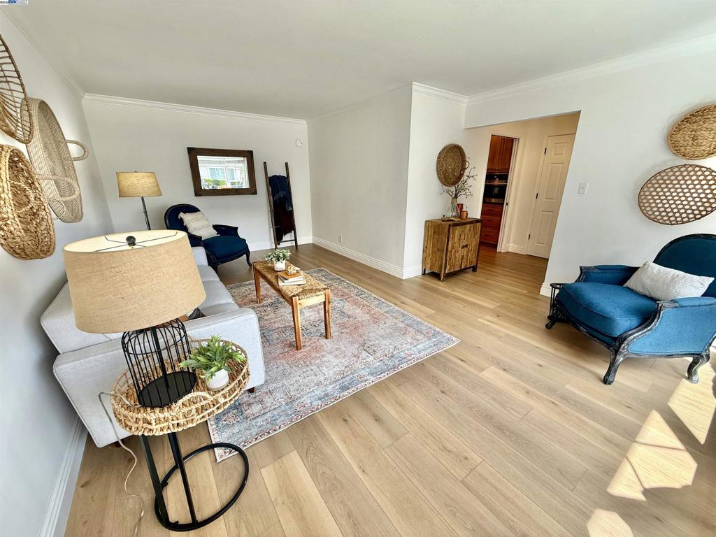 CASTRO VALLEY - Residential