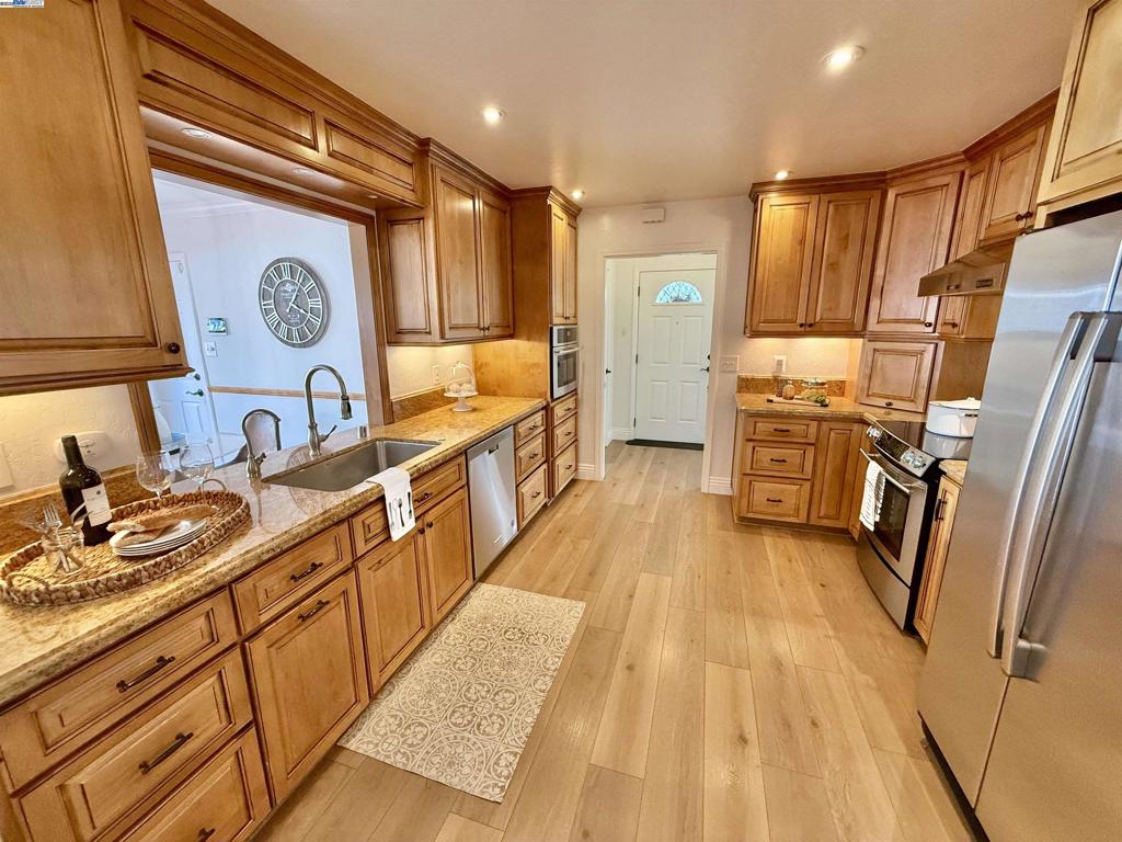 CASTRO VALLEY - Residential