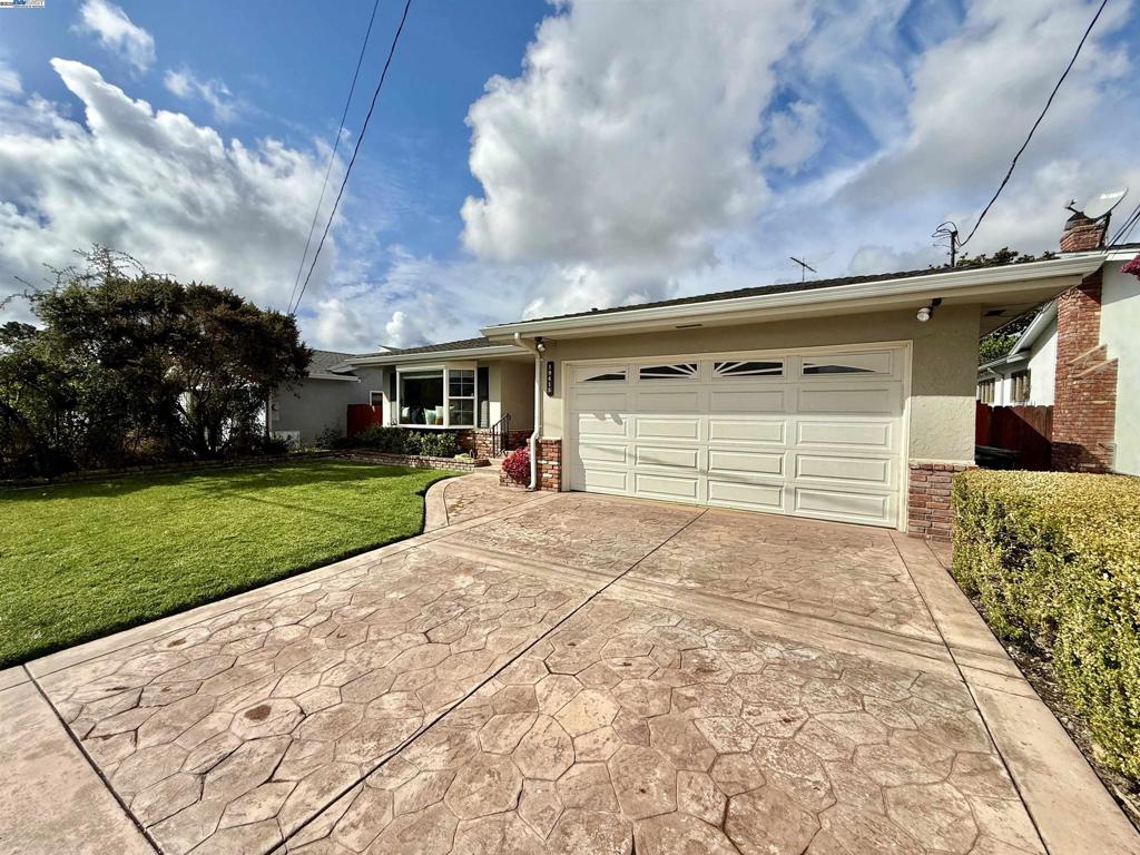 CASTRO VALLEY - Residential