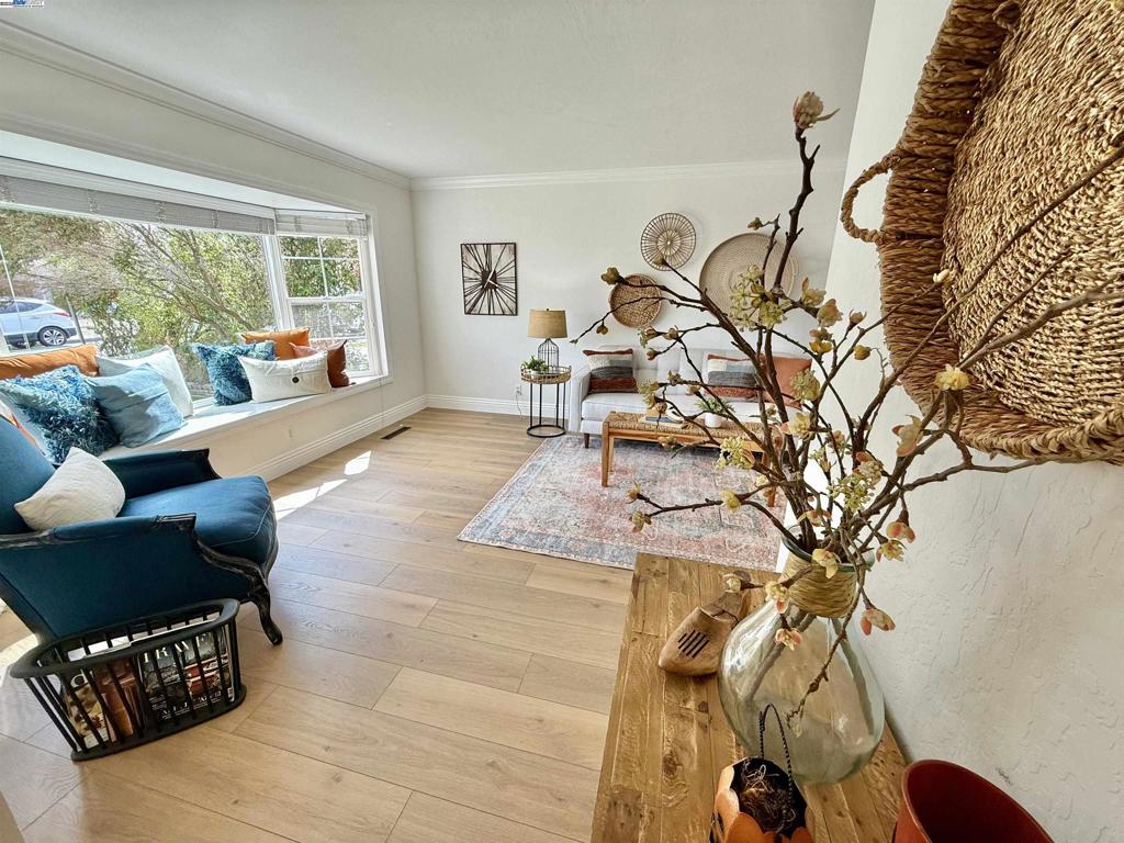 CASTRO VALLEY - Residential
