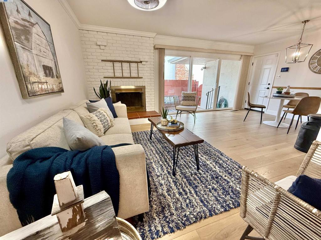 CASTRO VALLEY - Residential