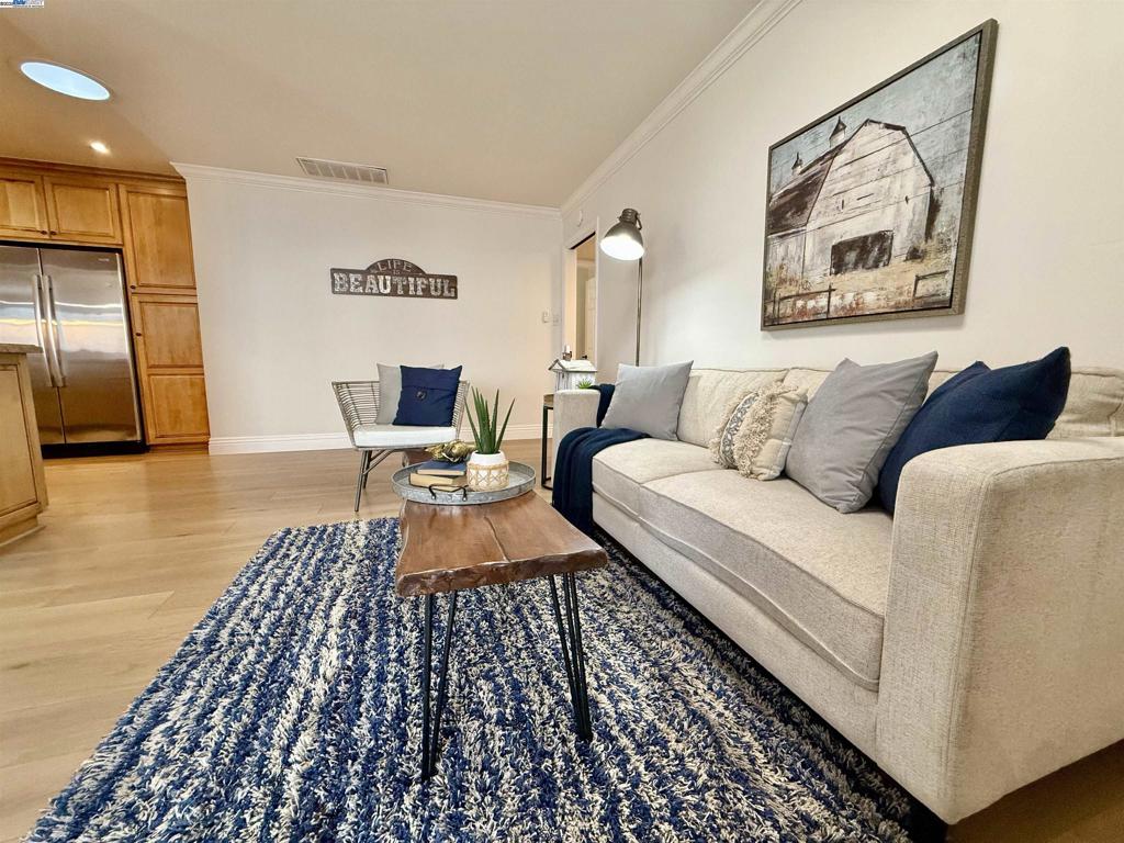 CASTRO VALLEY - Residential