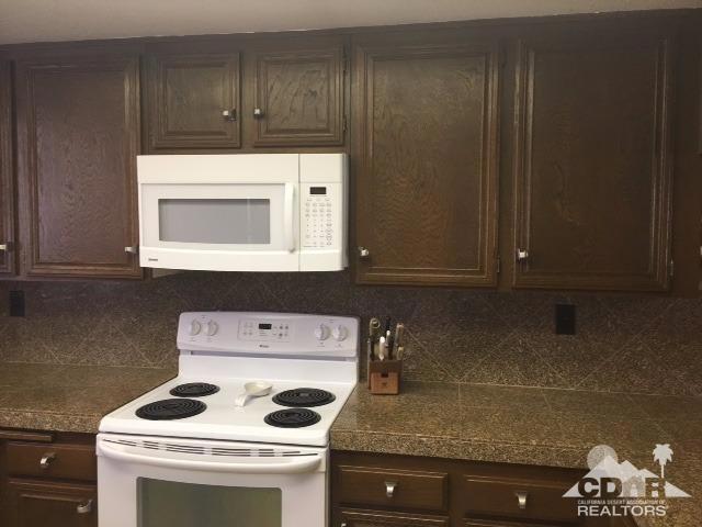 Rancho Las Palmas C. - Residential Lease
