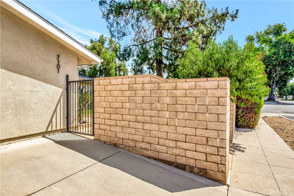 Properties 1 7101 Fallbrook Avenue
