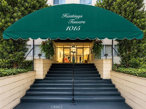 Photo of 1015 N Michillinda AVE #302, Pasadena, CA 91107 (MLS # SR26105608)