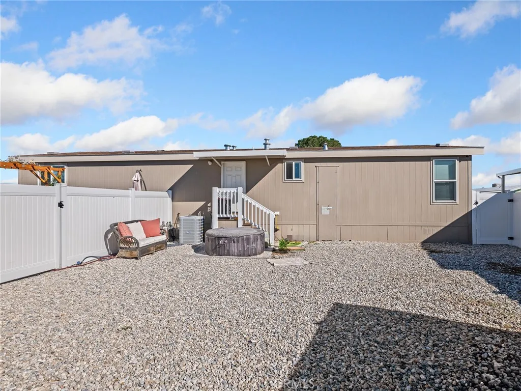 Victorville, California 92395, United States, 3 Bedrooms Bedrooms, ,2 BathroomsBathrooms,Residential,Active,249089