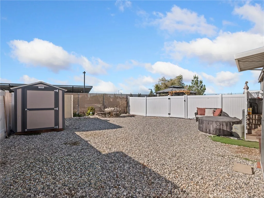 Victorville, California 92395, United States, 3 Bedrooms Bedrooms, ,2 BathroomsBathrooms,Residential,Active,249089