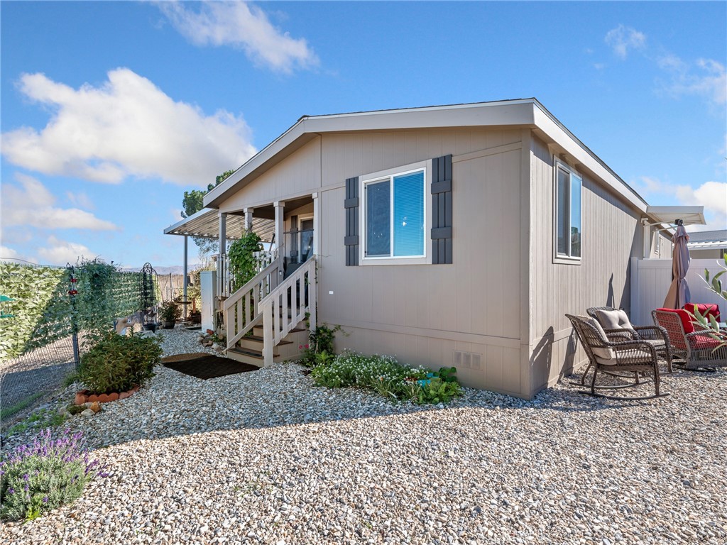 13393 Mariposa Rd, #211