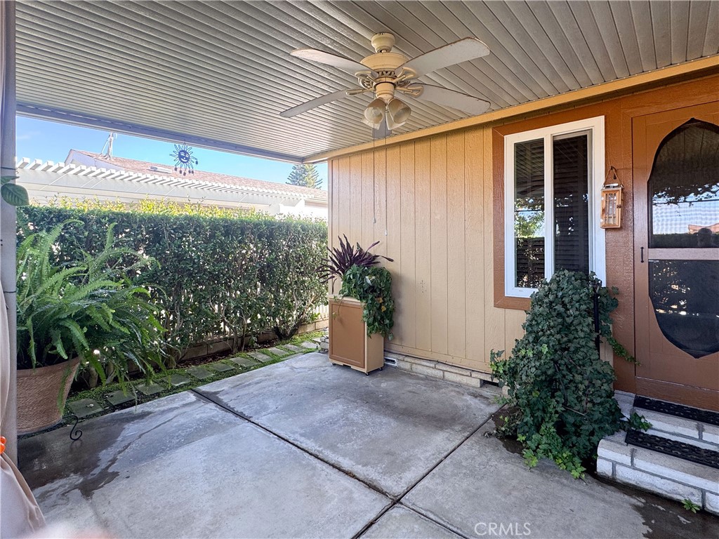 10961 Desert Lawn Drive 466