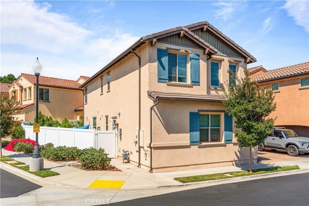 8723 E Sienna Lane
