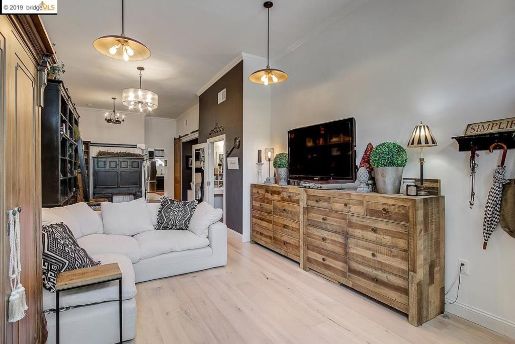 Photo 1 of 37 — 3139 West St, Oakland, CA 94608