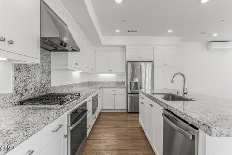 Tiny photo for 1994 Pomegranate Street, Santa Paula, CA 93060 (MLS # V1-38401)