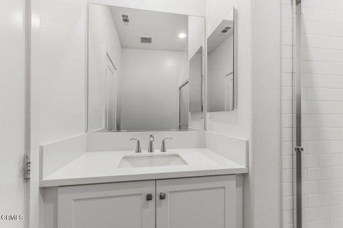 Tiny photo for 1994 Pomegranate Street, Santa Paula, CA 93060 (MLS # V1-38401)