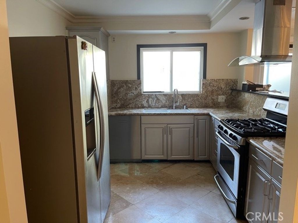 Photo of 11370 W Sunset Boulevard #B, Los Angeles, CA 90049 (MLS # SR25191962)