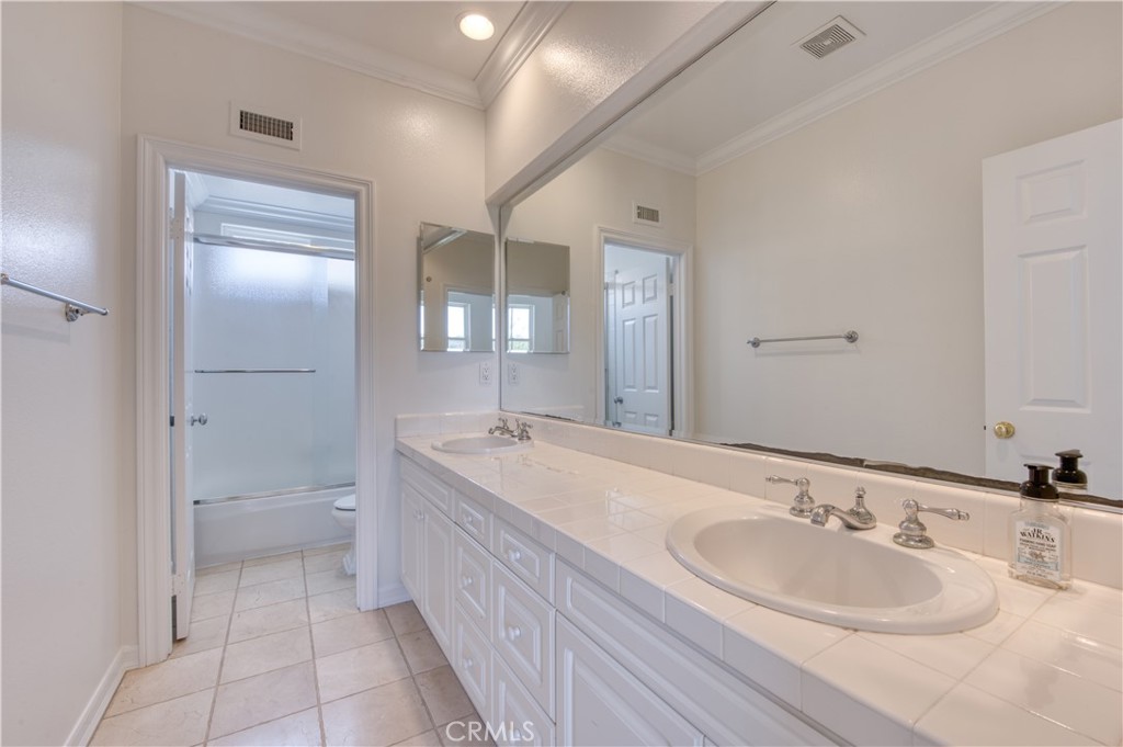 Tesoro Crest (TECT) - Residential Lease