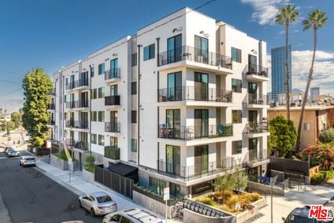 Photo of 10867 Fruitland Drive #504, Studio City, CA 91604 (MLS # 26649841)