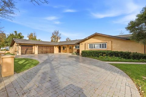 Photo of 7460 Miller Avenue, Gilroy, CA 95020 (MLS # ML82029701)