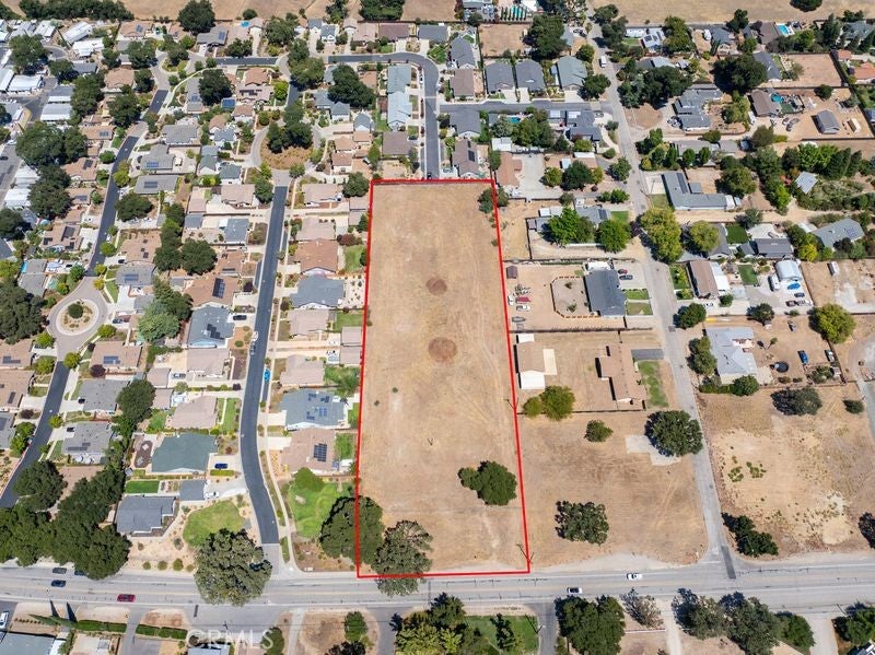 1375 El Camino Real