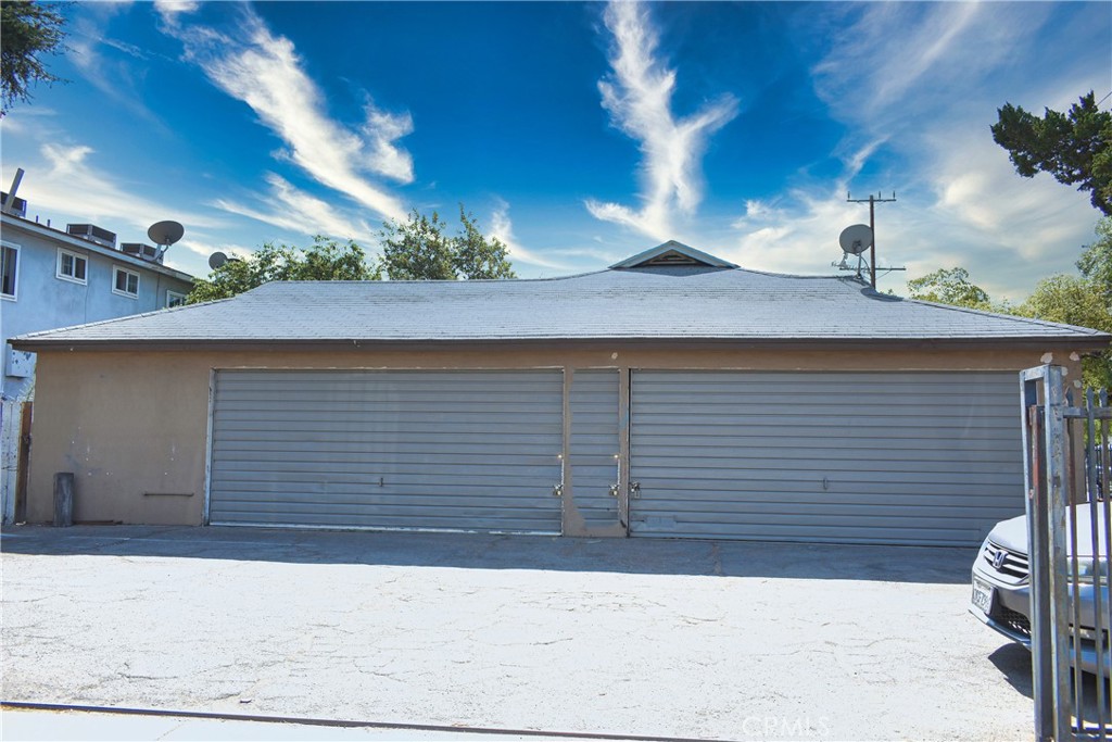 Properties 3 6944 Radford Avenue