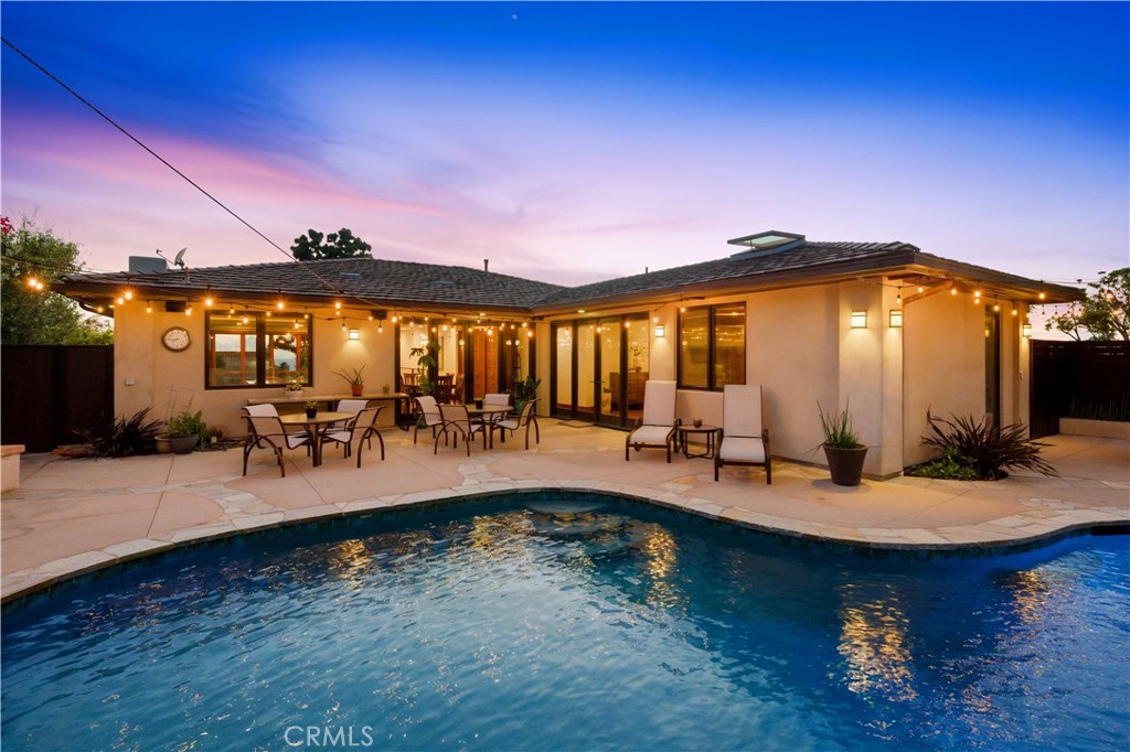 Palos Verdes Estates, California, 90274, United States, 4 Bedrooms Bedrooms, ,4 BathroomsBathrooms,Residential,Active,2041590