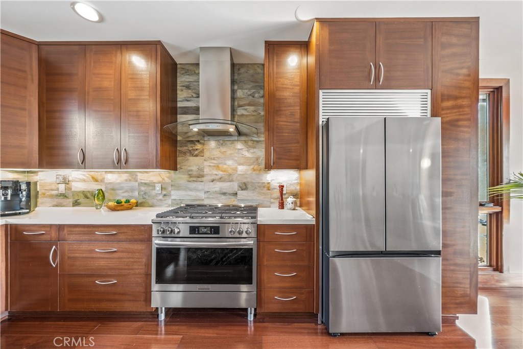 Palos Verdes Estates, California, 90274, United States, 4 Bedrooms Bedrooms, ,4 BathroomsBathrooms,Residential,Active,2041590