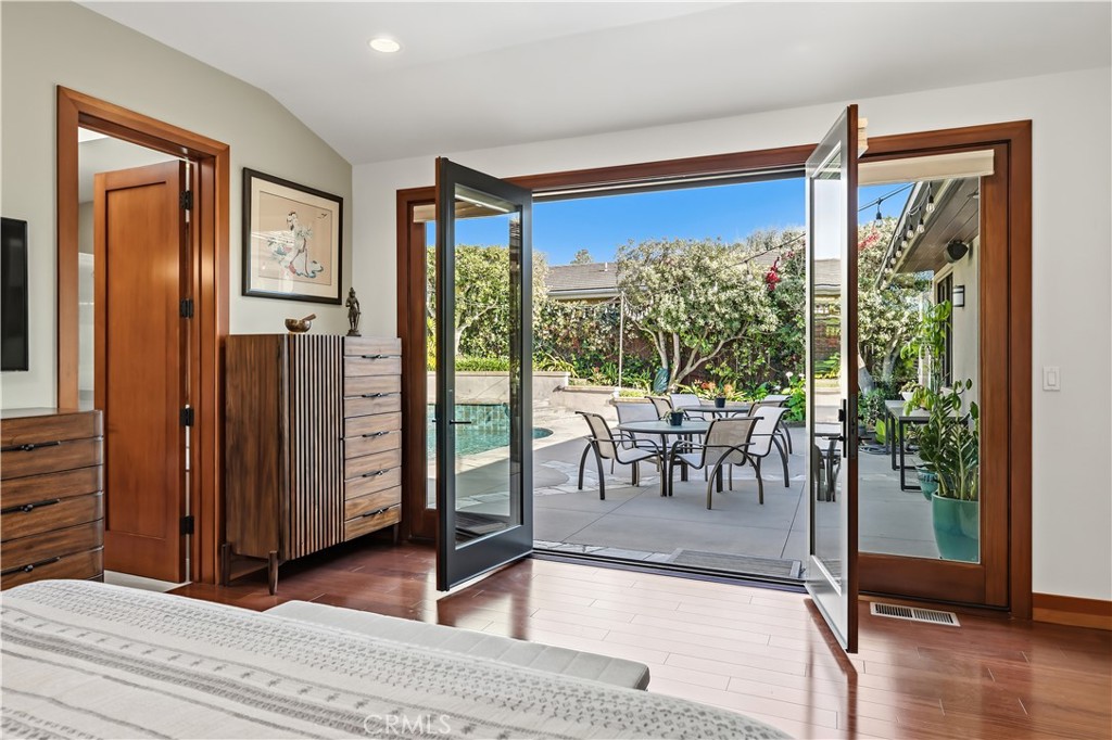 Palos Verdes Estates, California, 90274, United States, 4 Bedrooms Bedrooms, ,4 BathroomsBathrooms,Residential,Active,2041590