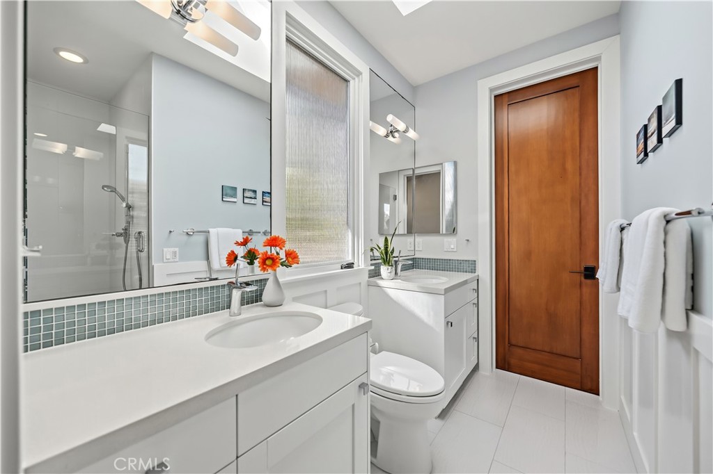 Palos Verdes Estates, California, 90274, United States, 4 Bedrooms Bedrooms, ,4 BathroomsBathrooms,Residential,Active,2041590