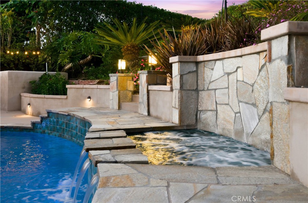 Palos Verdes Estates, California, 90274, United States, 4 Bedrooms Bedrooms, ,4 BathroomsBathrooms,Residential,Active,2041590