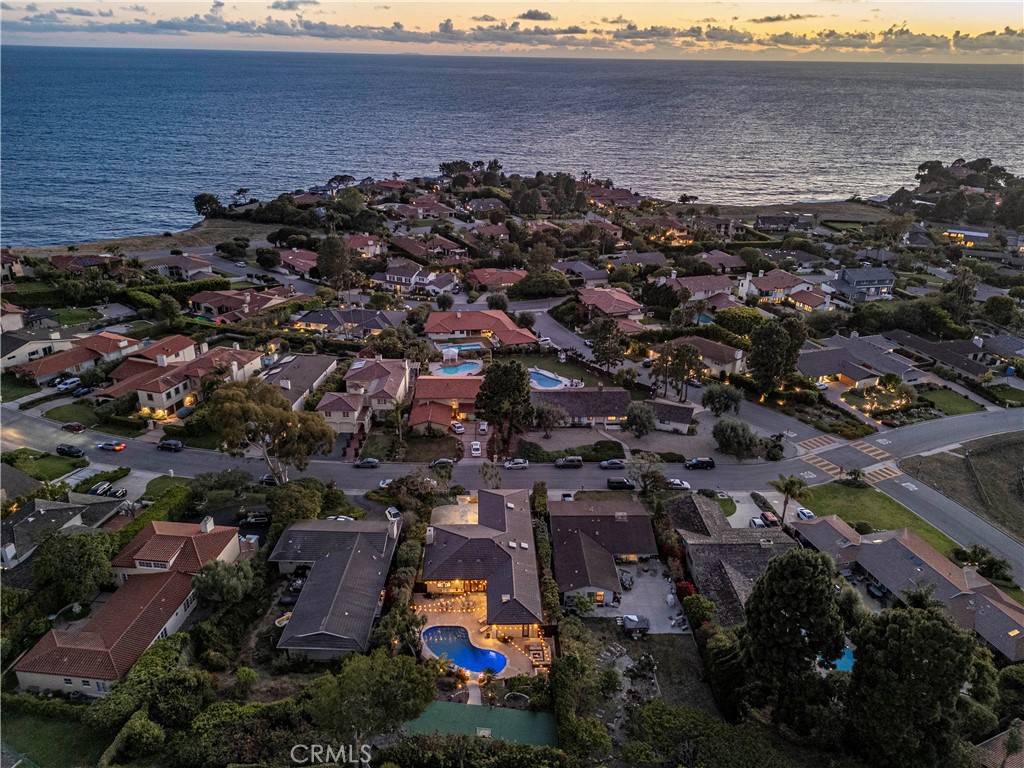 Palos Verdes Estates, California, 90274, United States, 4 Bedrooms Bedrooms, ,4 BathroomsBathrooms,Residential,Active,2041590