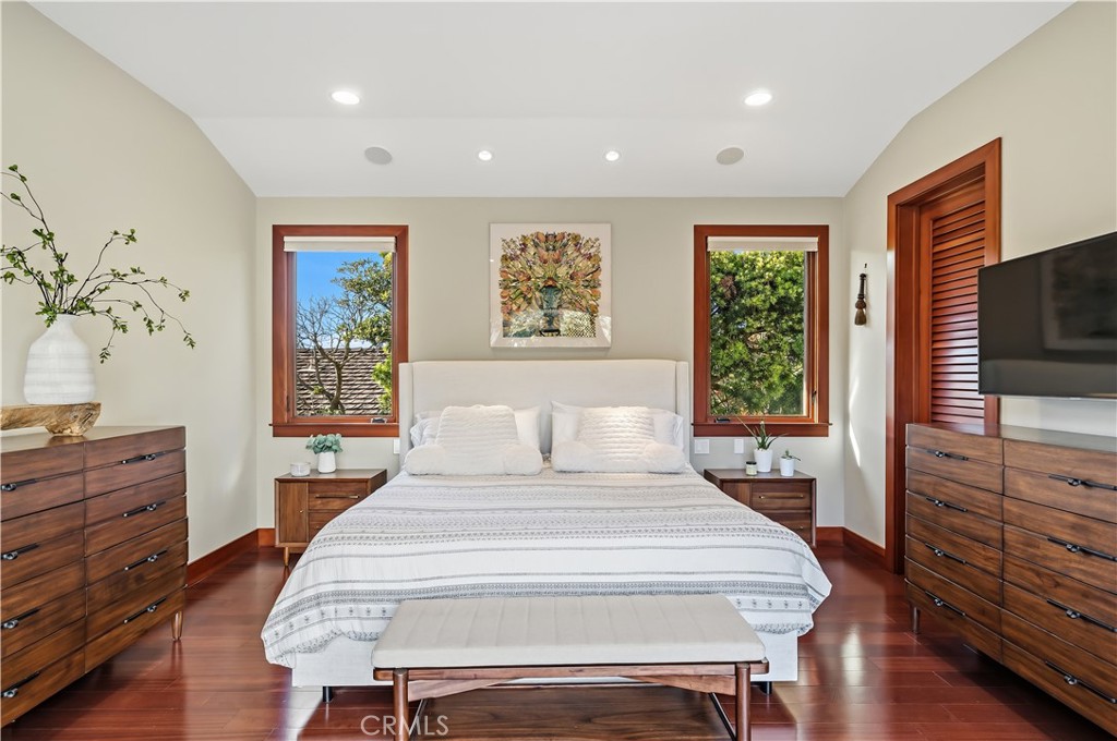 Palos Verdes Estates, California, 90274, United States, 4 Bedrooms Bedrooms, ,4 BathroomsBathrooms,Residential,Active,2041590