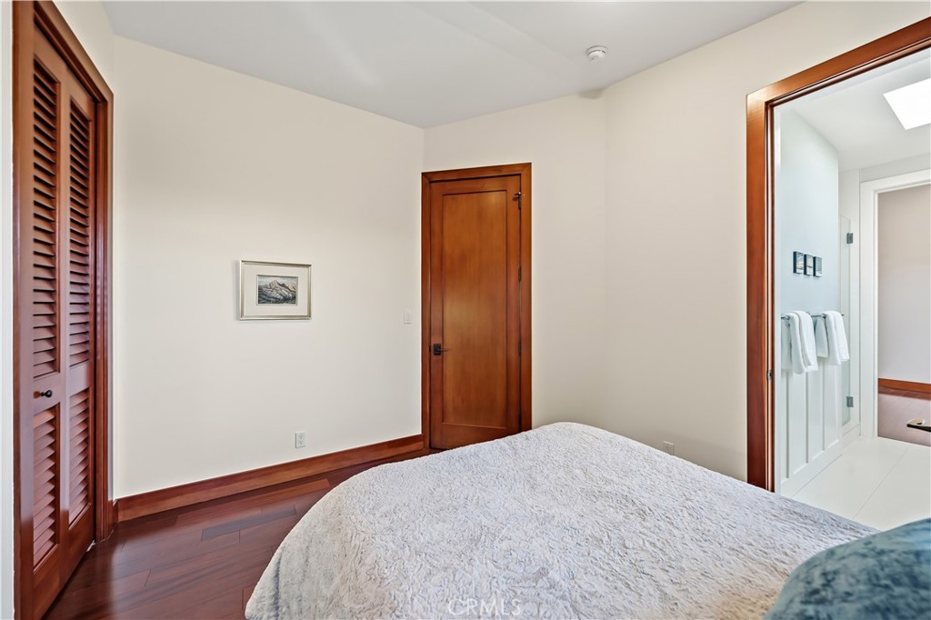 Palos Verdes Estates, California, 90274, United States, 4 Bedrooms Bedrooms, ,4 BathroomsBathrooms,Residential,Active,2041590