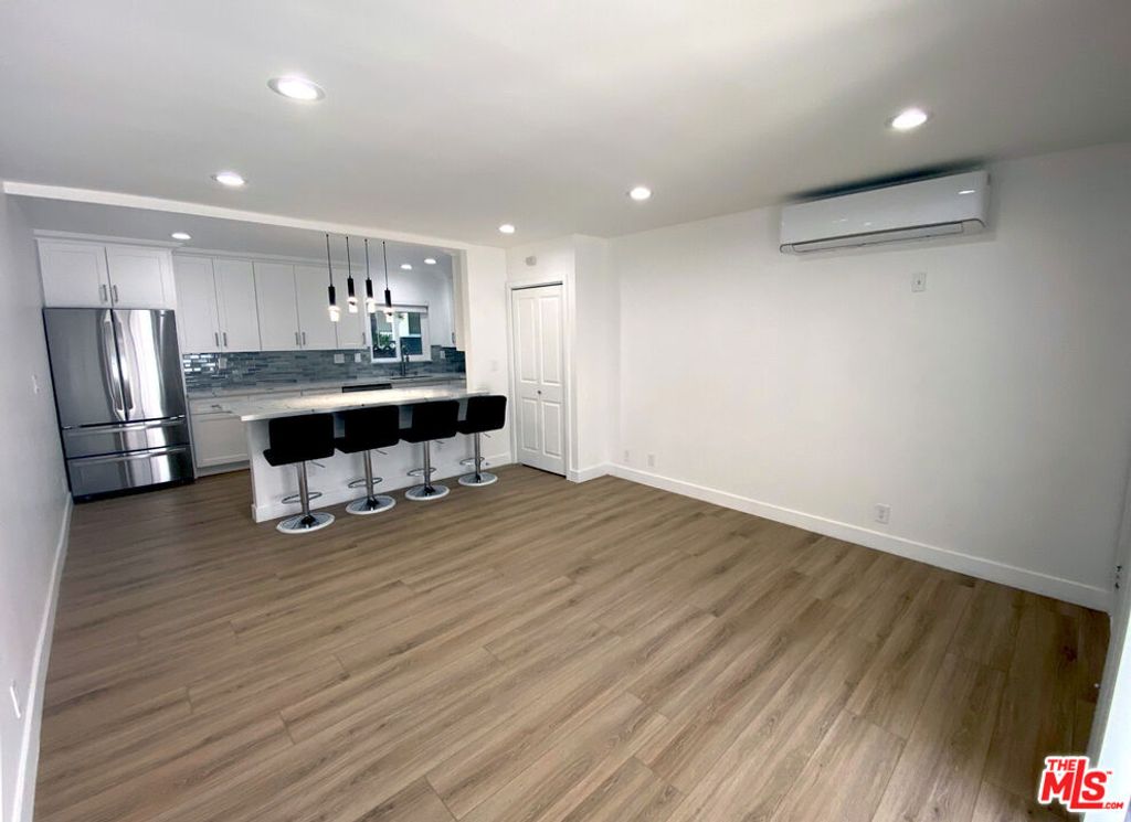 Photo of 1438 S Barrington Avenue #1, Los Angeles, CA 90025 (MLS # 25608813)