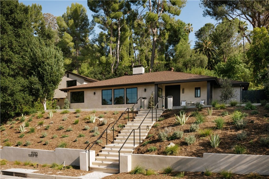 Photo of 17930 Karen Drive, Encino, CA 91316 (MLS # SR26206666)